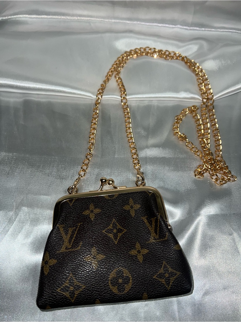 New Inspired Monogram Mini Kiss-Lock Chain Shoulder Bag in Brown